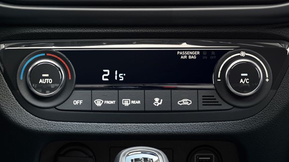 Hyundai i10 air condition panel